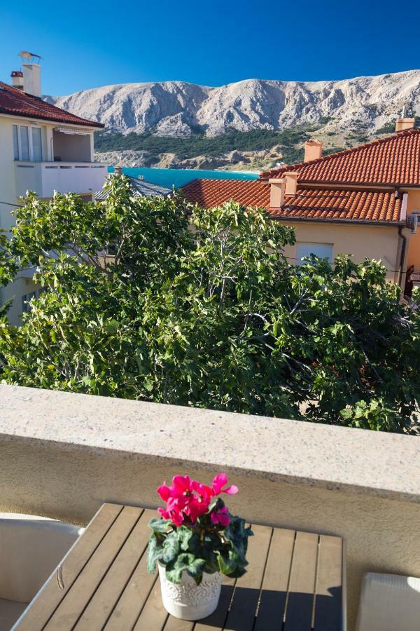 Apartments Ddd Baška Esterno foto